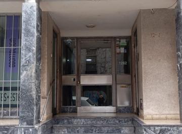 Departamento · 72m² · 5 Ambientes · 1 Cochera · Oportunidad! Departamento 3 Dorm. con Cochera en Barrio Martin
