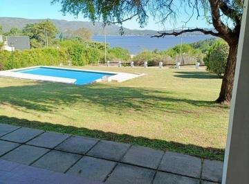 Casa de 7 ambientes, Villa Parque Siquiman · Alquiler en Villa Parque Siquiman