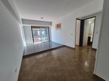 Departamento · 58m² · 3 Ambientes · Luminoso 3 Ambientes con Amplio Balcón en Pleno Centro de Quilmes