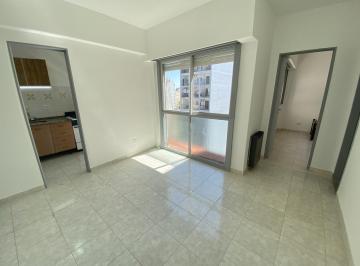 Departamento · 30m² · 2 Ambientes · Excelente Depto 2 Amb con Balcon Reciclado en Boedo/ Caballito - Jose Marmol 755 8°c