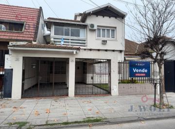 PH · 102m² · 4 Ambientes · 1 Cochera · San Andrés - Amplio PH 4 Amb. en Planta Baja con Parque.