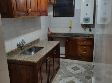 Departamento · 60m² · 5 Ambientes · 1 Cochera · Alquiler Barrio Bancario Dpto Block W1 Primer Piso