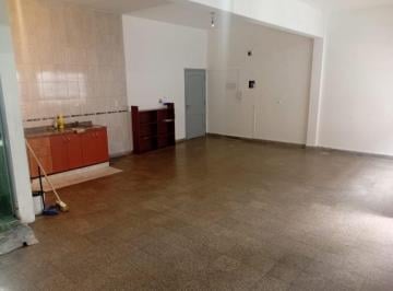 PH de 2 ambientes, Mataderos · Alquiler Amplio PH 1º Piso por Escalera Fonrouge y Av Directorio