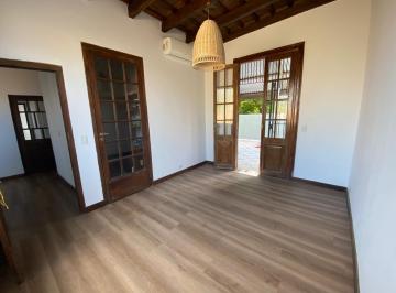 Local comercial · 60m² · 3 Ambientes · Oficina en Planta Alta - Solo Apto Profesional - con Galeria
