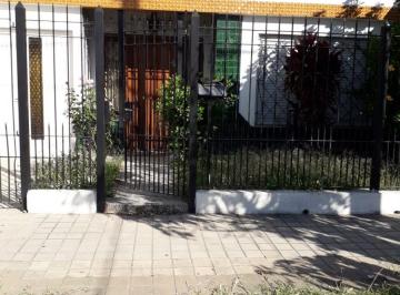 Casa de 1 ambiente, Lomas de Zamora · Casa Americana de 3/4 Amb. con Foncdo y Gbe Pasante