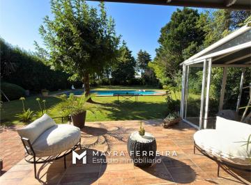 Casa · 180m² · 5 Ambientes · 3 Cocheras · Casa en Venta en El Rodal - Apto Crédito
