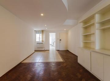 Departamento · 92m² · 4 Ambientes · Departamento en Venta 2 Dorm. con Comodin y Balcon Al Frente - Barrio Centro