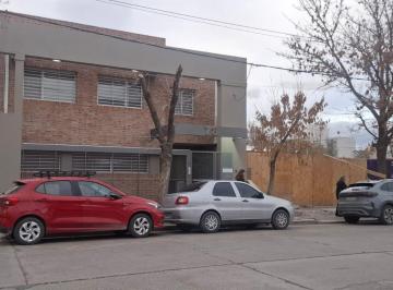 Edificio · 203m² · Venta Edificio de 2 Plantas Ideal Oficina / Consultorio Cipolletti. Rio Negro