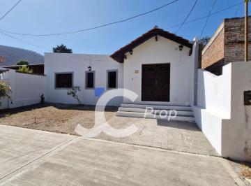 Casa de 5 ambientes, Salta · Hermosa Casa en Venta en Tres Cerritos m² Totales 330 con Jardin y Quincho