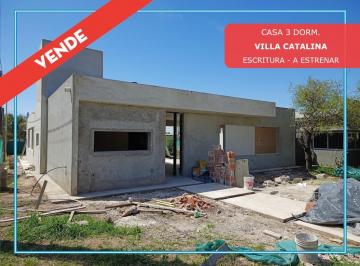 Casa · 150m² · 4 Ambientes · Vendo Casa de 3 Dorm. a Estrenar en Villa Catalina.