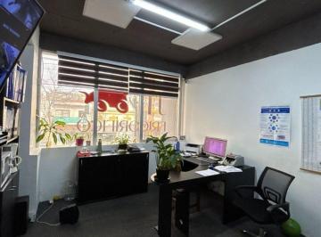 Local comercial · 272m² · Venta Local Comercial con Oficina en Monserrat