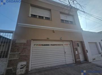 Casa · 208m² · 6 Ambientes · Casa en San Vicente