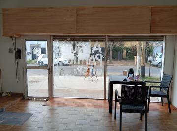 Local comercial , La Plata · Local Comercial La Plata Barrio Los Hornos Medidas 4,45 de Fondo por 5,15 Defre