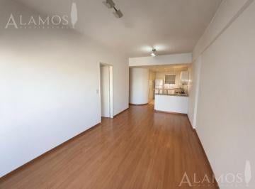 Departamento · 40m² · 2 Ambientes · Alquiler Departamento 2 Ambientes con Cochera en Ramos Mejía
