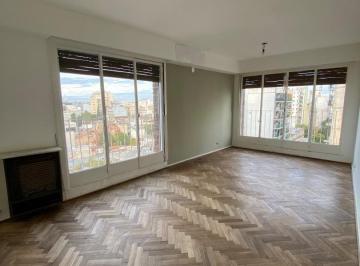 Departamento · 70m² · 4 Ambientes · Departamento de 4 Amb. Vista Panorámica - Orient. E, o y Norte