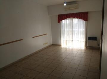 Departamento · 50m² · 3 Ambientes · Departamento Tres Ambientes con Cochera en Venta en Sarandi