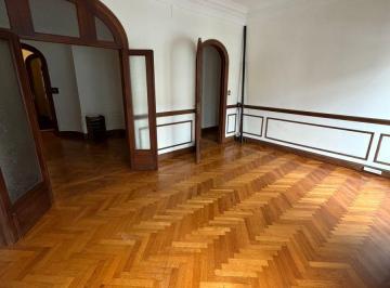 Departamento de 4 ambientes, Centro / Microcentro · Venta 4 Ambientes con Dependencia de Servicio