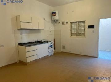 Departamento · 45m² · 2 Ambientes · Departamento en Alquiler B° Pueyrredon