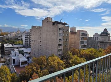 Departamento · 80m² · 6 Ambientes · Departamento en Av San Martín