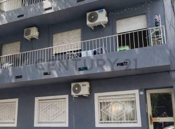 Departamento · 52m² · 3 Ambientes · Departamento a Reciclar en Venta en Villa Devoto – ¡Oportunidad Única!
