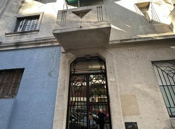 Departamento · 43m² · 2 Ambientes · Departamento 2 Amb, Al Frente, Amoblado y Equipado.