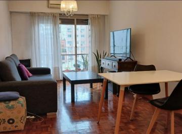 Departamento · 60m² · 3 Ambientes · 1 Cochera · 3 Amb Al C/fte con Balcón y "Cochera". Estado Muy Bueno, Muy Luminoso, Excelente Ubicación: (Av J