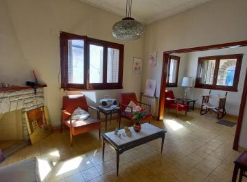 Casa · 180m² · 5 Ambientes · 2 Cocheras · Casa en Venta - 2 Dorm. 1 Baño - Cochera - 450 m² - Mar del Plata