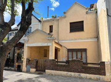 Casa de 5 ambientes, Versalles · Casa Lote Propio 5 Amb con Parque y Espacio Multiuso - Versalles