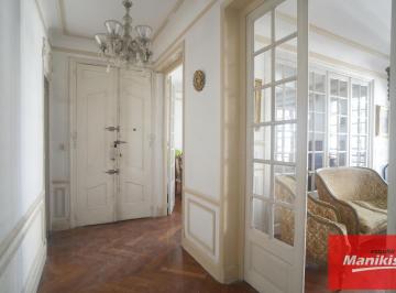 Departamento · 145m² · 5 Ambientes · Semipiso de Categoría Frente Al Teatro Colón