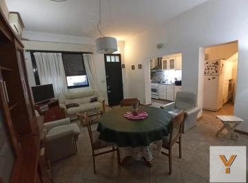 PH · 72m² · 3 Ambientes · PH en Venta - 2 Dorm. 1 Baño - Lomas de Zamora