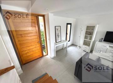 Casa · 164m² · 5 Ambientes · 1 Cochera · Duplex en Docta Calidad y Diseño Moderno - Consulta Financiación