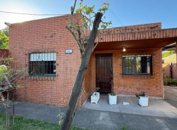 Casa · 92m² · 5 Ambientes · 3 Cocheras · Venta Casa 5amb del Viso Pilar