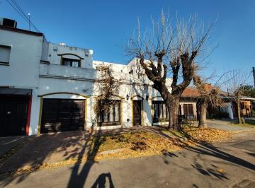 Casa · 160m² · 5 Ambientes · 1 Cochera · Hermosa Casa 5amb en Venta en Padua