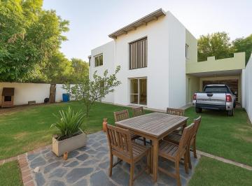 Casa · 220m² · 3 Ambientes · 2 Cocheras · Pucara | Maloca | Bª Villa Allende Parque