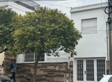 Casa · 120m² · 3 Ambientes · Casa en Alquiler - 3 Dorm. - Barrio General Paz