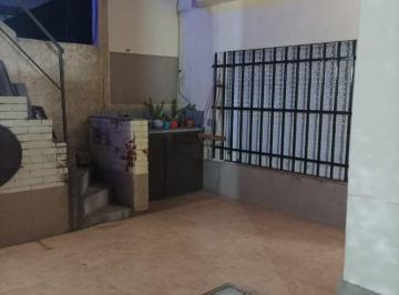Casa · 100m² · 7 Ambientes · 2 Cocheras · Yapeyu 4325 - 3 Dorm. - Cochera Doble