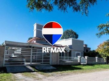 Casa · 300m² · 5 Ambientes · 1 Cochera · Casa Venta La Almudena 3 Dorm
