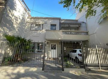 Casa · 350m² · 7 Ambientes · 1 Cochera · Casa en Venta Calle 25 de Mayo Ciudad de Mendoza