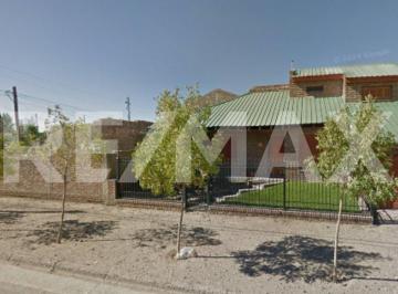 Casa · 165m² · 6 Ambientes · 1 Cochera · Venta Casa 5 Dorm. - Centenario