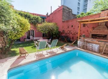 Casa · 183m² · 5 Ambientes · Venta Casa 5 Amb con Pileta en Flores