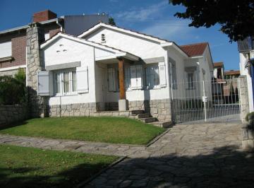 Casa · 141m² · 5 Ambientes · 1 Cochera · Venta Casa 4 Ambientes + Depto 2 Amb, Punta Mogotes