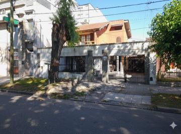 Casa · 184m² · 5 Ambientes · 1 Cochera · Venta en Constitución: 2 Casas en un Mismo Lote