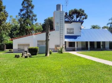 Casa · 500m² · 7 Ambientes · Casa en Venta - 4 Dorm. 3 Baños - Cocheras - 2.700 m² - Virrey del Pino, La Matanza