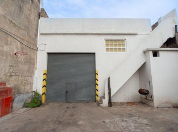 Bodega-Galpón · 224m² · Venta Deposito en Avellaneda Oportunidad