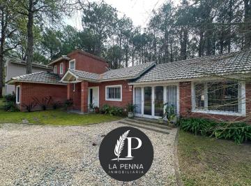 Casa · 184m² · 5 Ambientes · 1 Cochera · Casa en Venta en Pinamar Norte