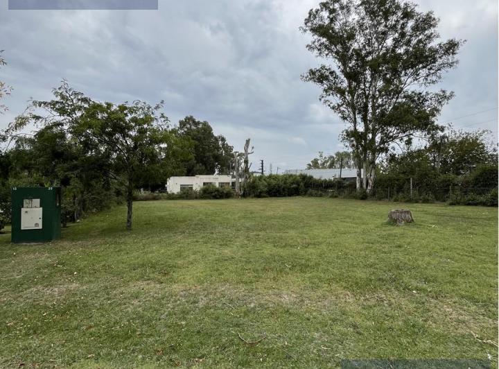 Terreno · 1200m²