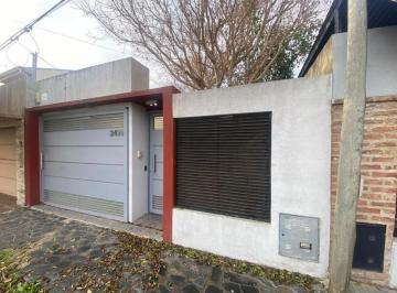PH · 56m² · 3 Ambientes · 1 Cochera · PH en Venta - 2 Dorm. 1 Baño - Villa Elvira