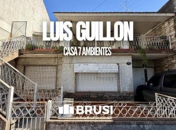Casa · 354m² · 7 Ambientes · 1 Cochera · Casa en Luis Guillon