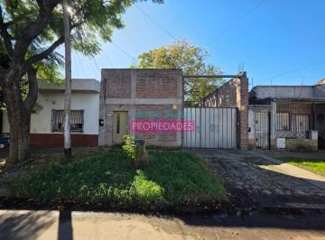 Bodega-Galpón · 144m² · Venta Galpon - m. Castro 2871 - Remedios de Escalada