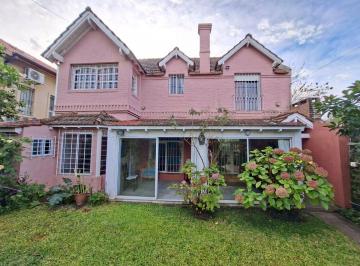 Casa de 5 ambientes, San Isidro · Casa en Venta Beccar 5 Amb Jardín Pileta Quincho Garage Excel. Ubicacion